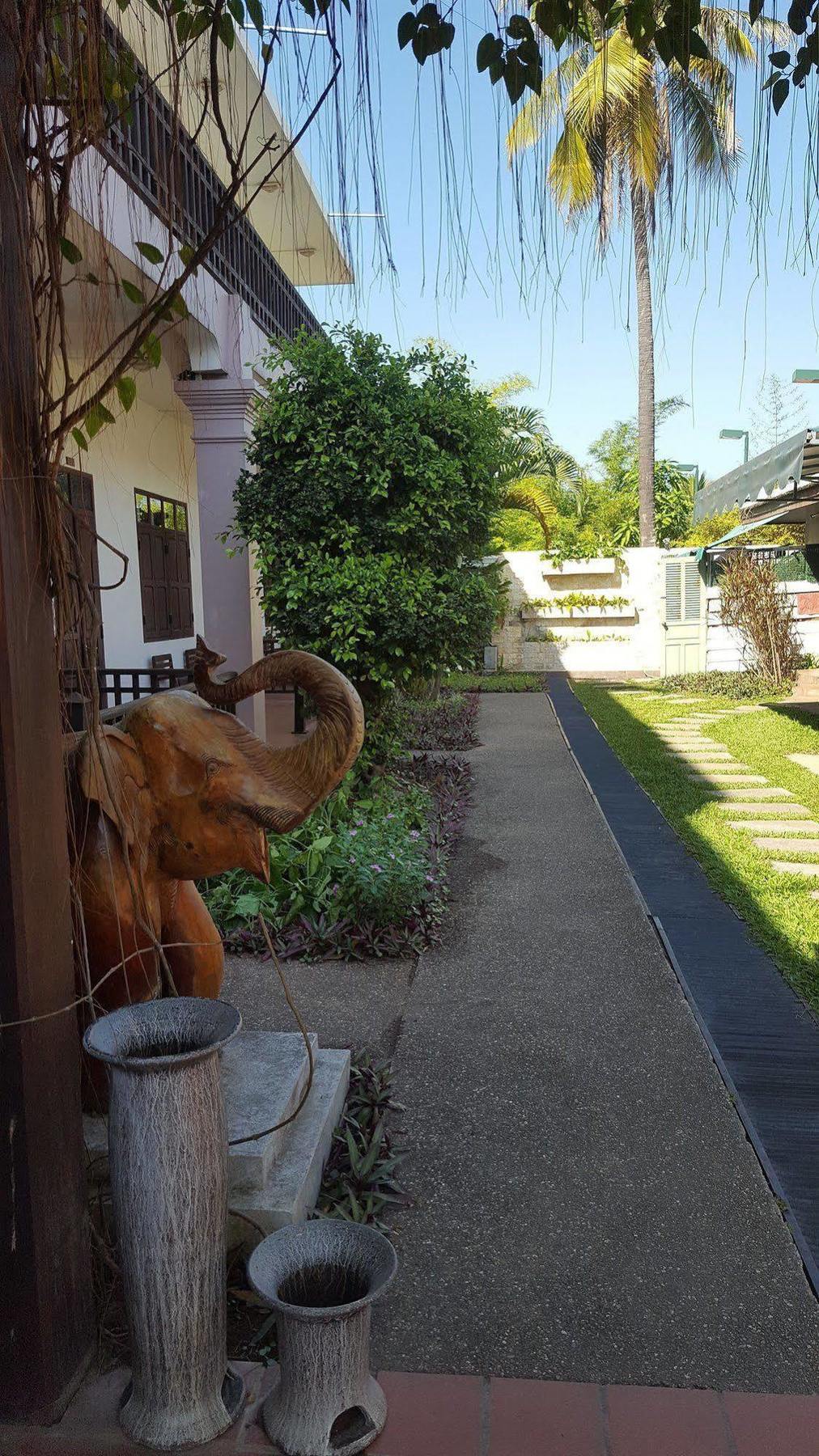 Luang Prabang Inn Exteriör bild
